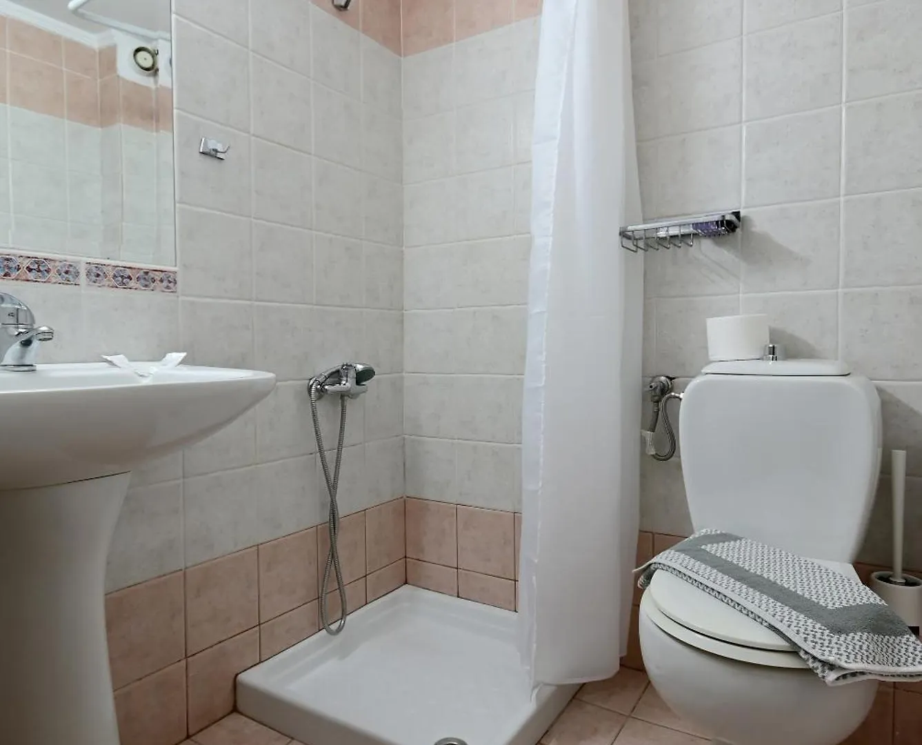 Villa Cariatis Nea Kallikrateia 2*,